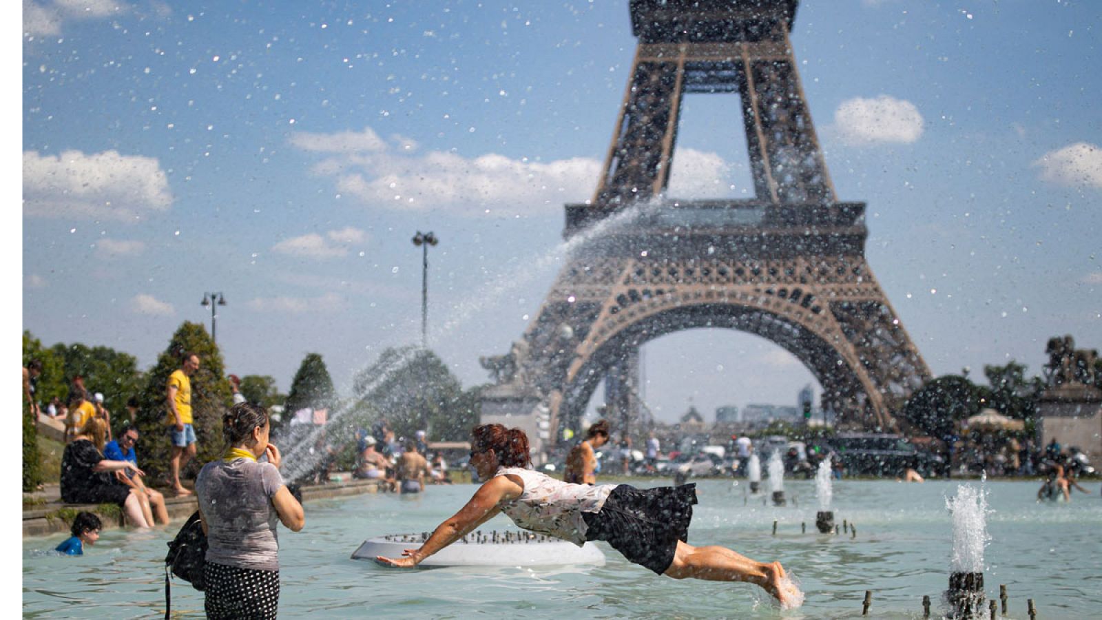 Francia bate su récord de altas temperaturas con 45,9 grados