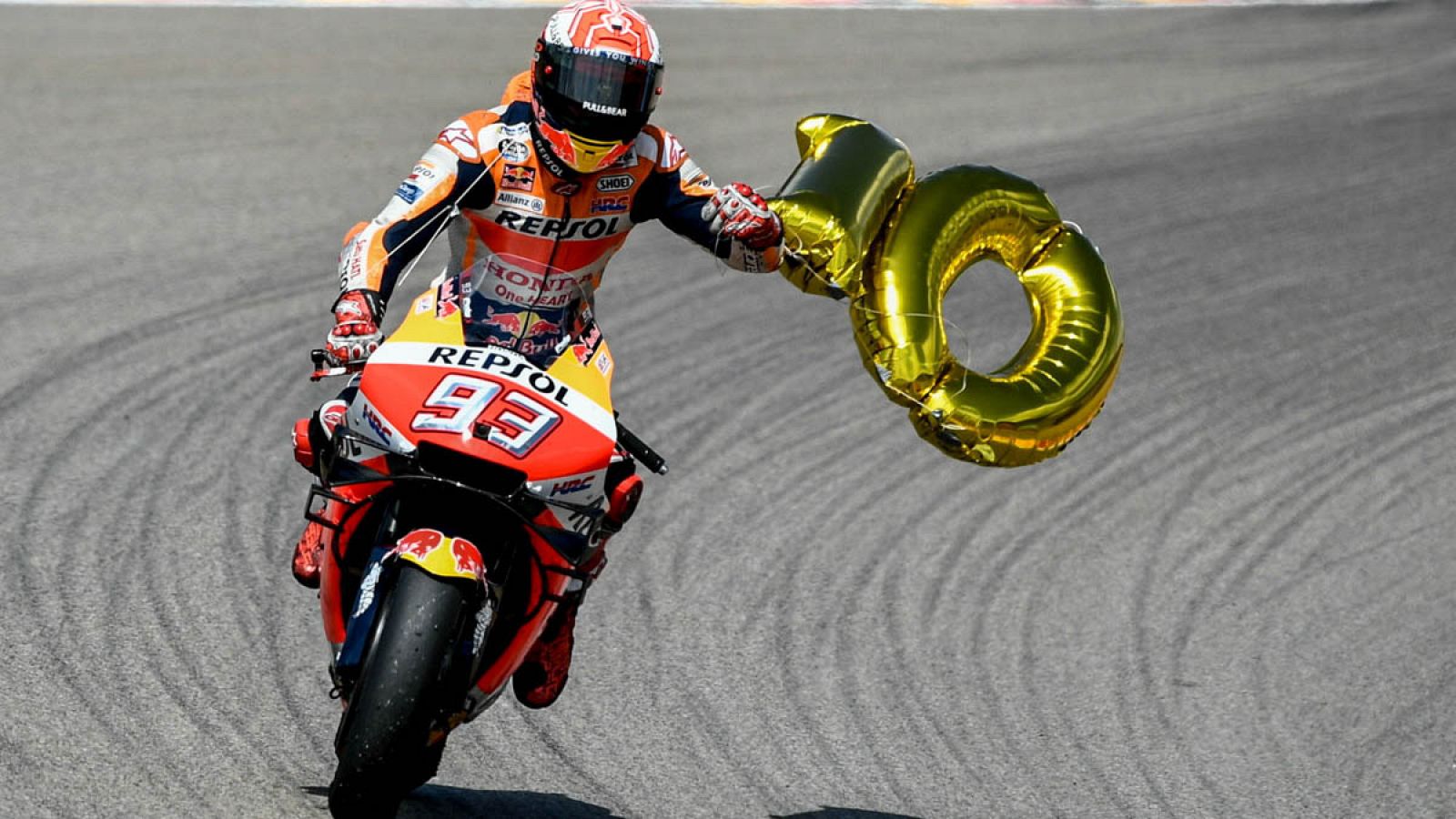 Marc Márquez celebra su décima victoria en Sachsenring