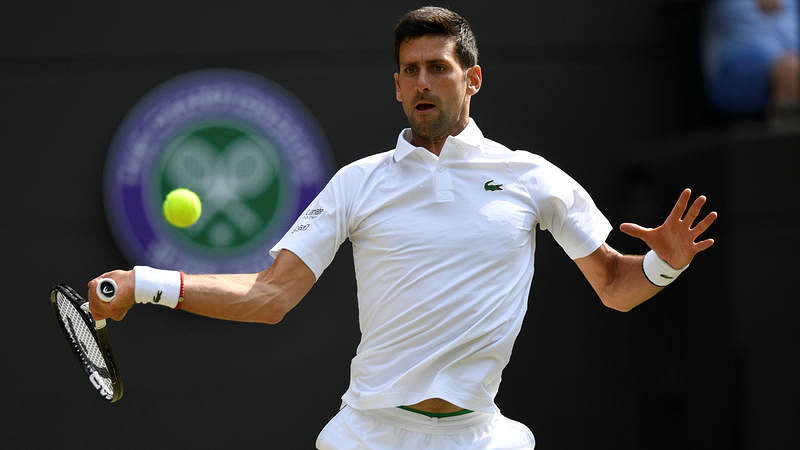 Djokovic arrolla a Humbert y se cita con Goffin en cuartos de final