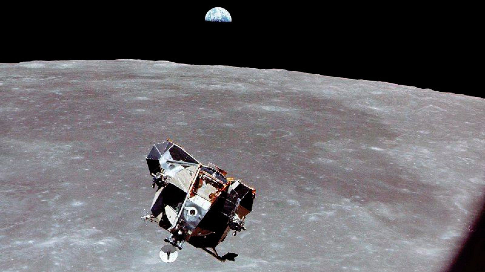 El momento más delicado de la misión Apolo 11 se produjo durante el alunizaje del Eagle.