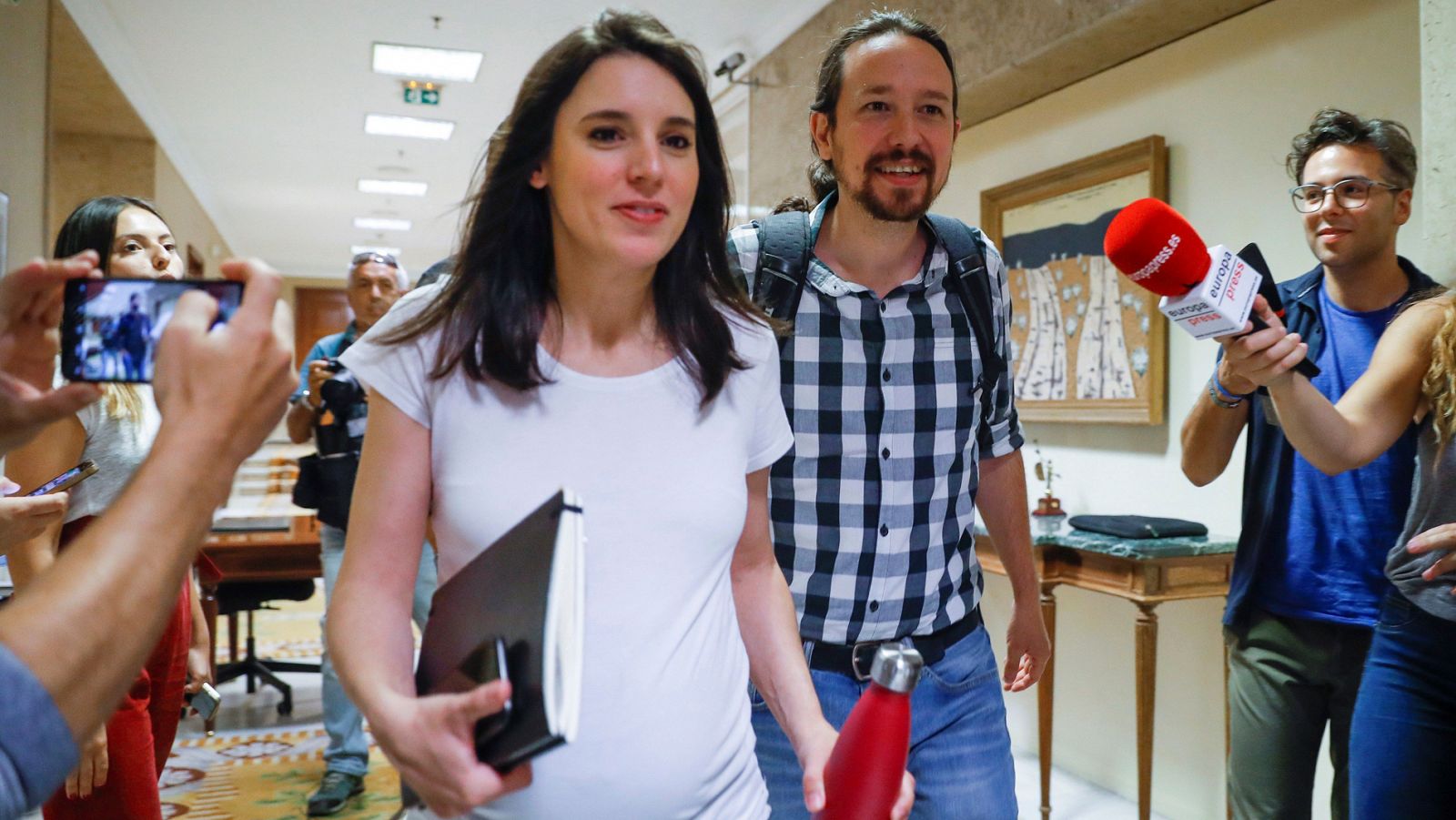 El líder de Unidas Podemos, Pablo Iglesias, y la portavoz parlamentaria del partido, Irene Montero.