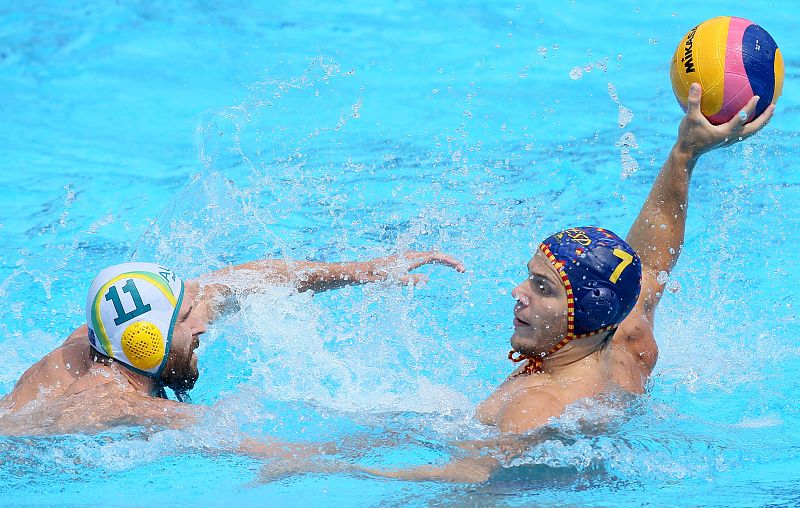 El español Garcia Urzainqui (d), en un partido de la reciente Superliga