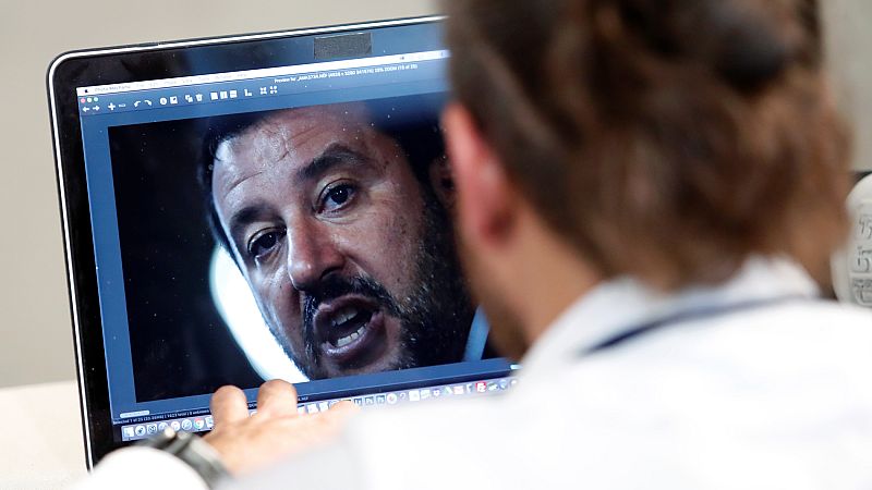 Imagen del líder de la ultraderechista Liga, Matteo Salvini, en un tablet