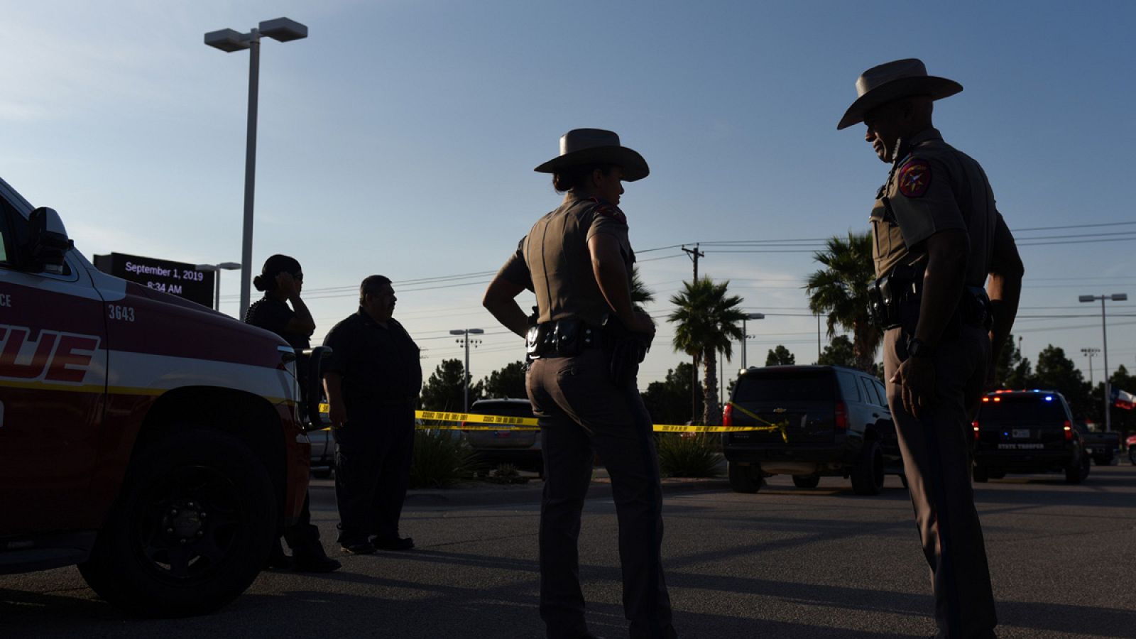 La policía estatal de Texas en el lugar del tiroteo en Odessa