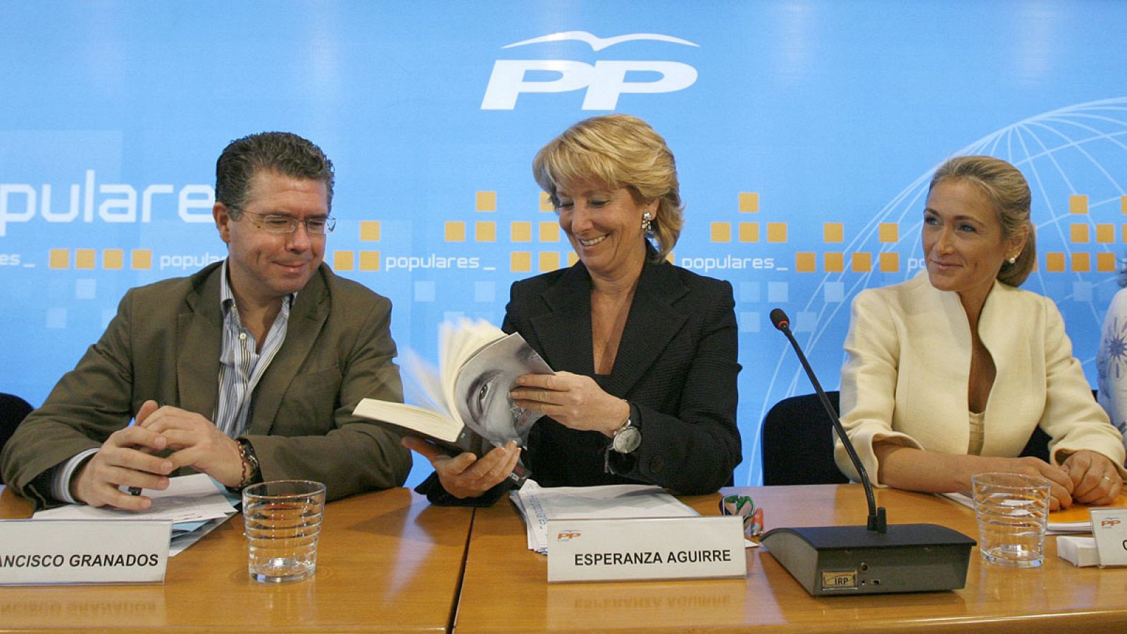 Imagen de archivo en la que aparecen Esperanza Aguirre (c), Francisco Granados (i) y Cristina Cifuentes.