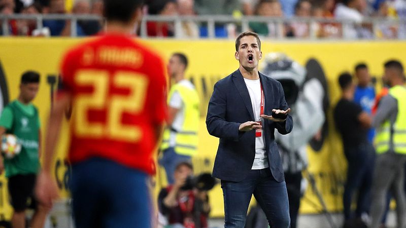 Robert Moreno empieza a perfilar su proyecto en Bucarest