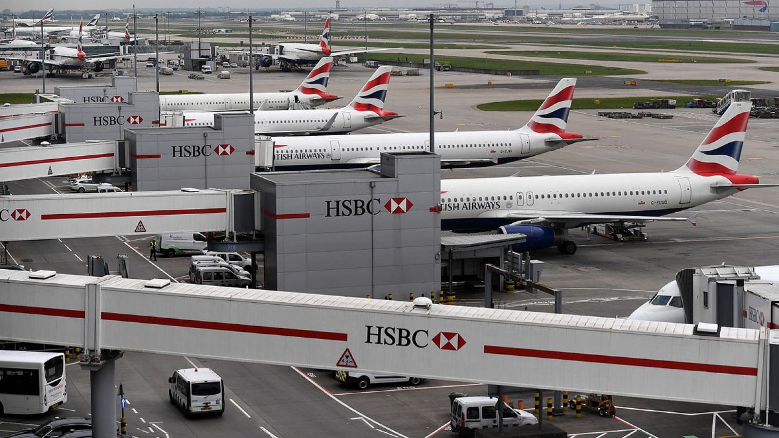 Aviones de British Airways en el aeropuerto de Heathrow. EFE/EPA/ANDY RAIN