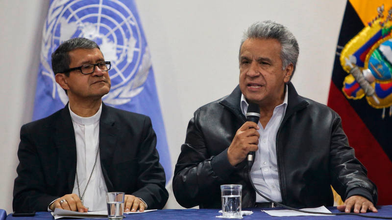 El Gobierno de Ecuador y el movimiento indígena acuerdan derogar el decreto 883