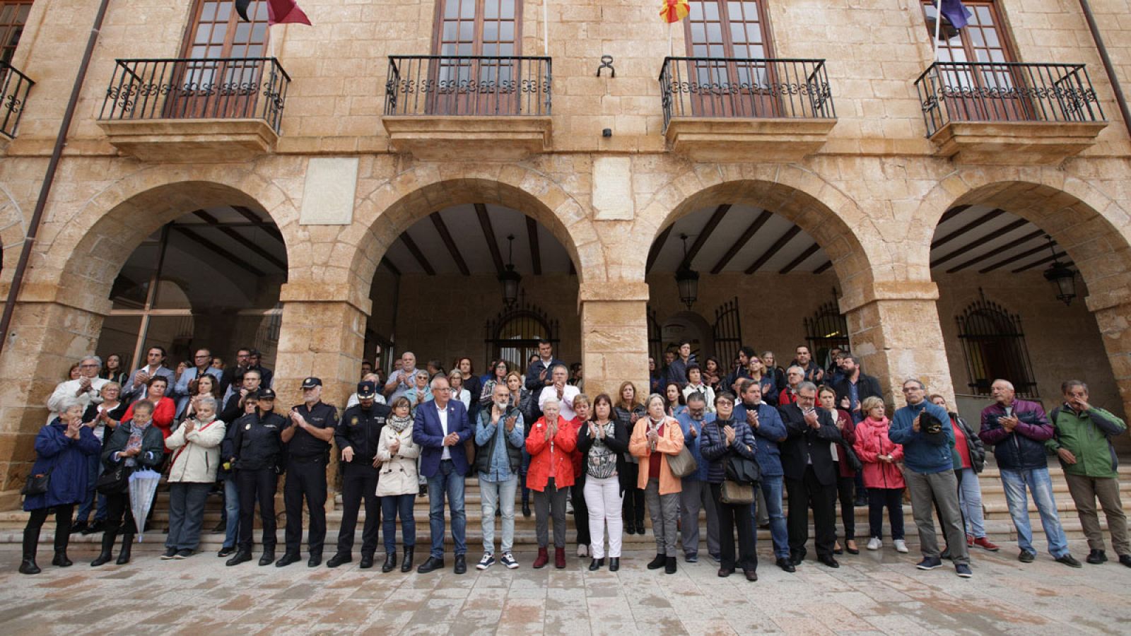 Concentración este martes en repulsa al crimen machista de una mujer de 44 años en Denia