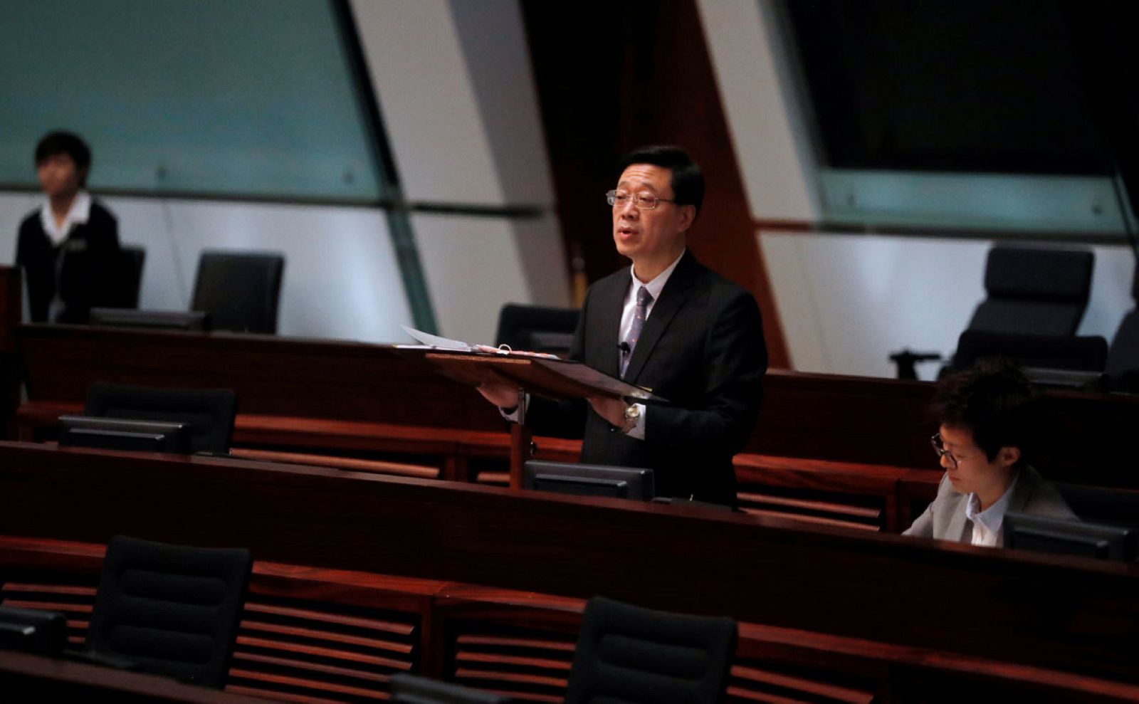El Secretario de Seguridad John Lee Ka-Chiu anuncia la retirada del proyecto de ley de extradición