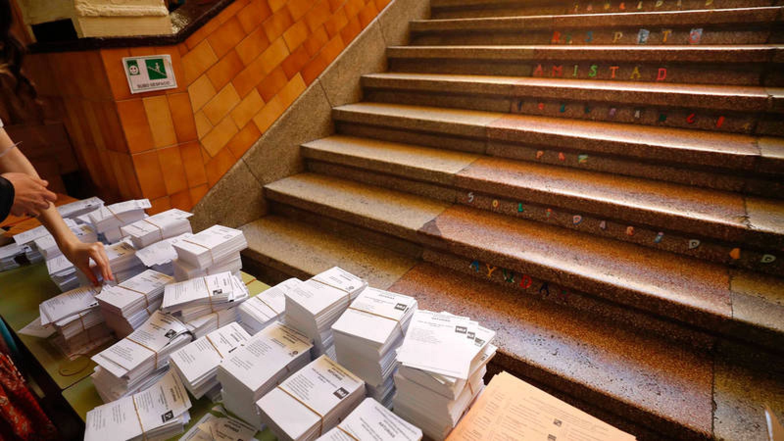 Colegio electoral en Oviedo en las elecciones generales de abril de 2019