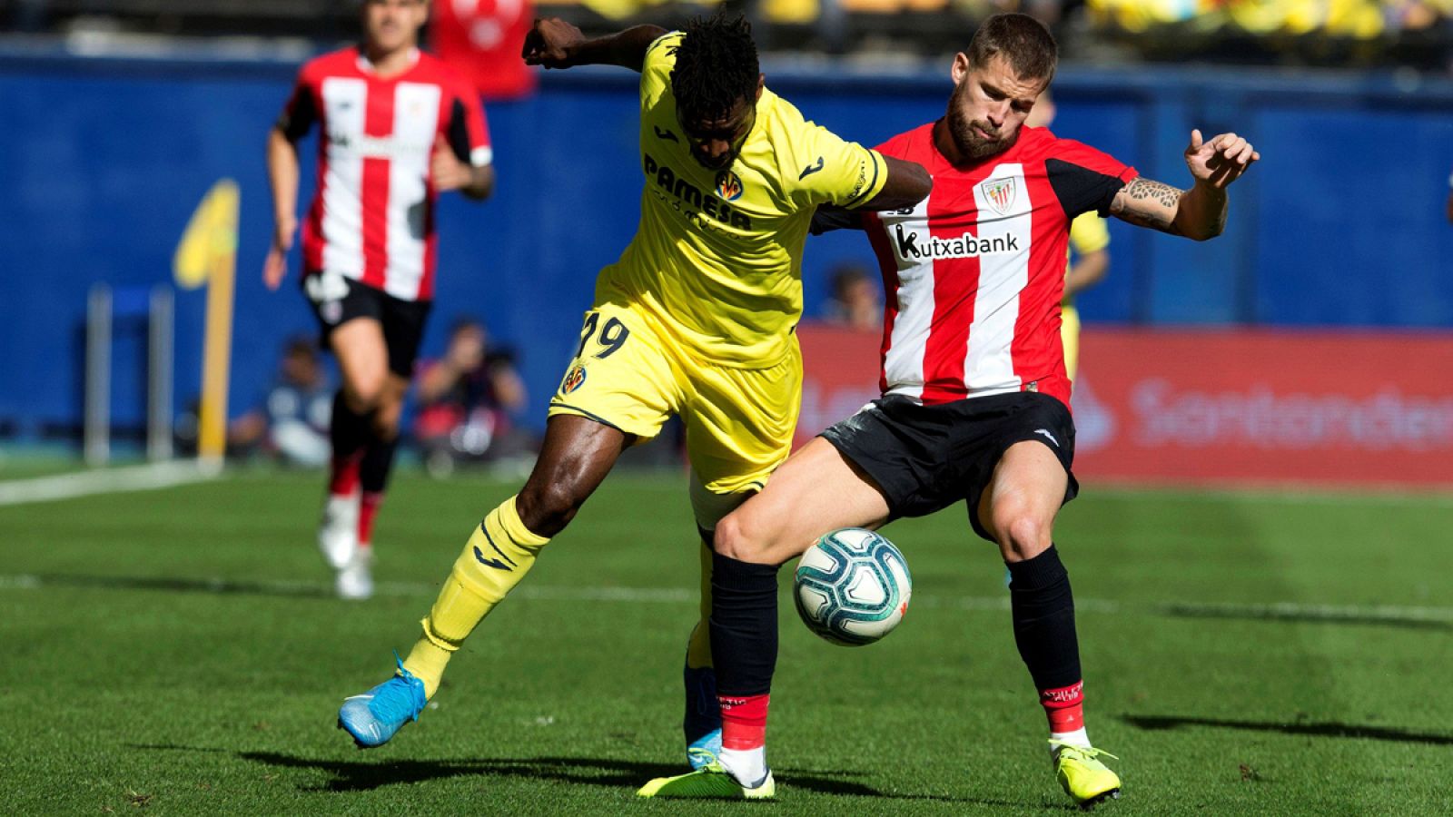 Disputa entre Anguissa y Muniain