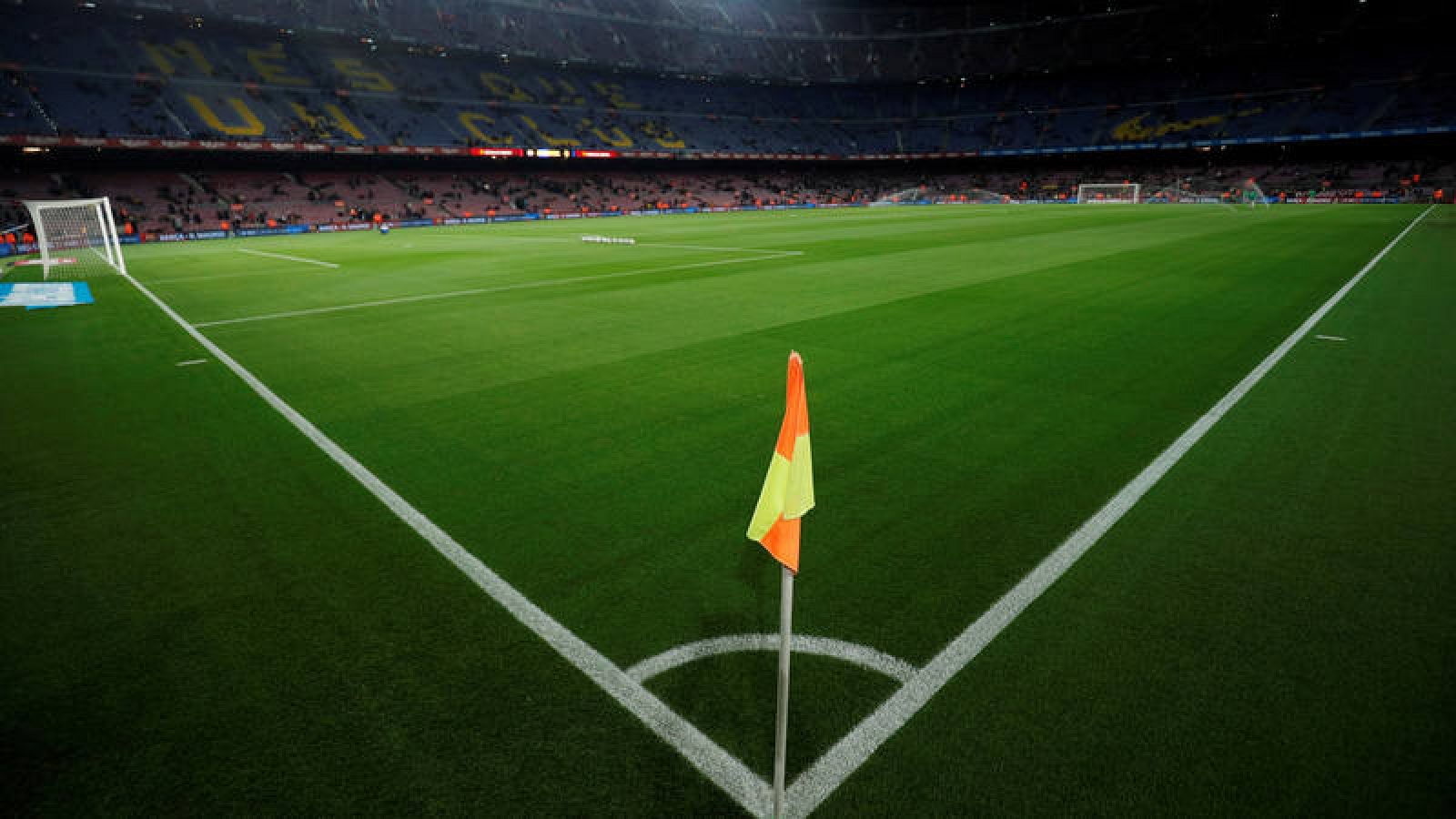 Imagen del Camp Nou antes del partido Barça - Mallorca.