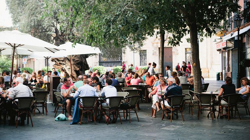 El coste laboral sube un 2,4 % en el sector servicios