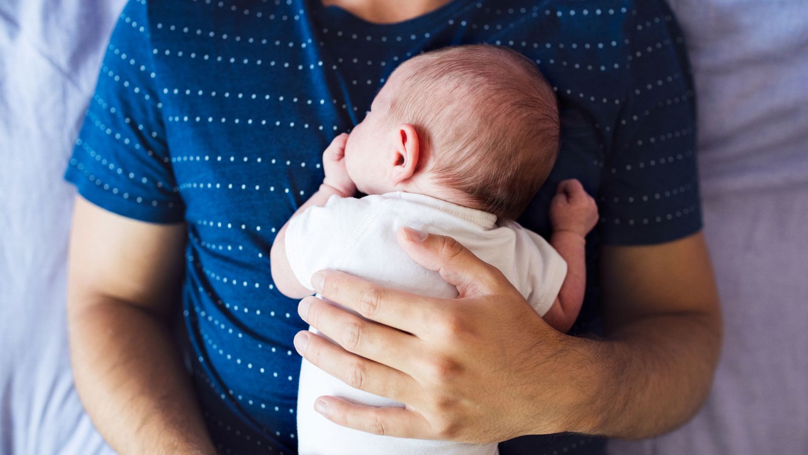 El permiso por paternidad se amplía de ocho a 12 semanas a partir del 1 de enero de 2020.