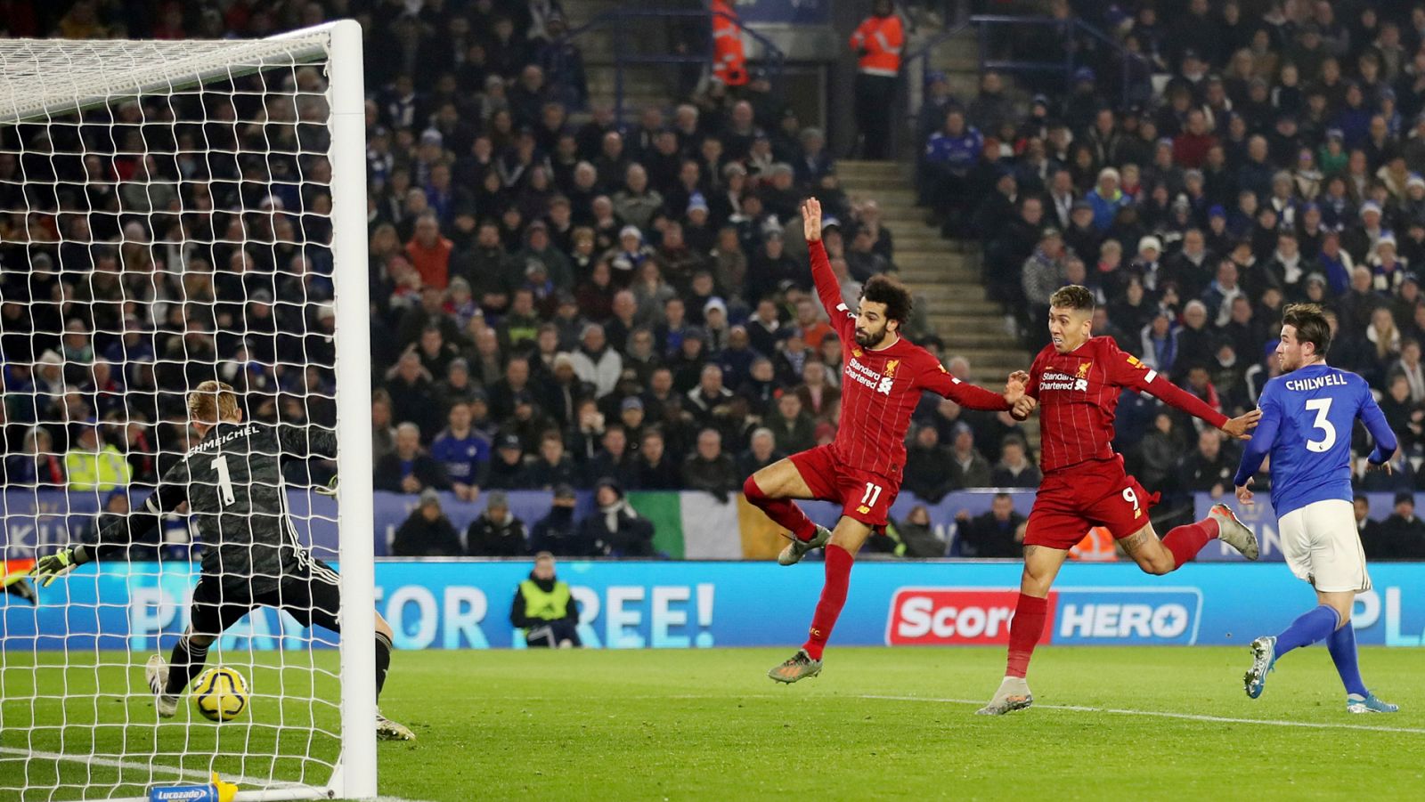 Firmino, autor de dos de los cuatro tantos en la goleada del Liverpool al Leicester.