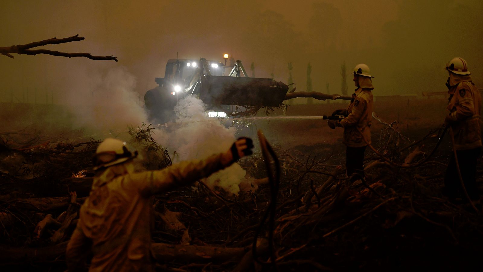 134 incendios continúan todavía activos en Nueva Gales del Sur, 53 de ellos sin contener.