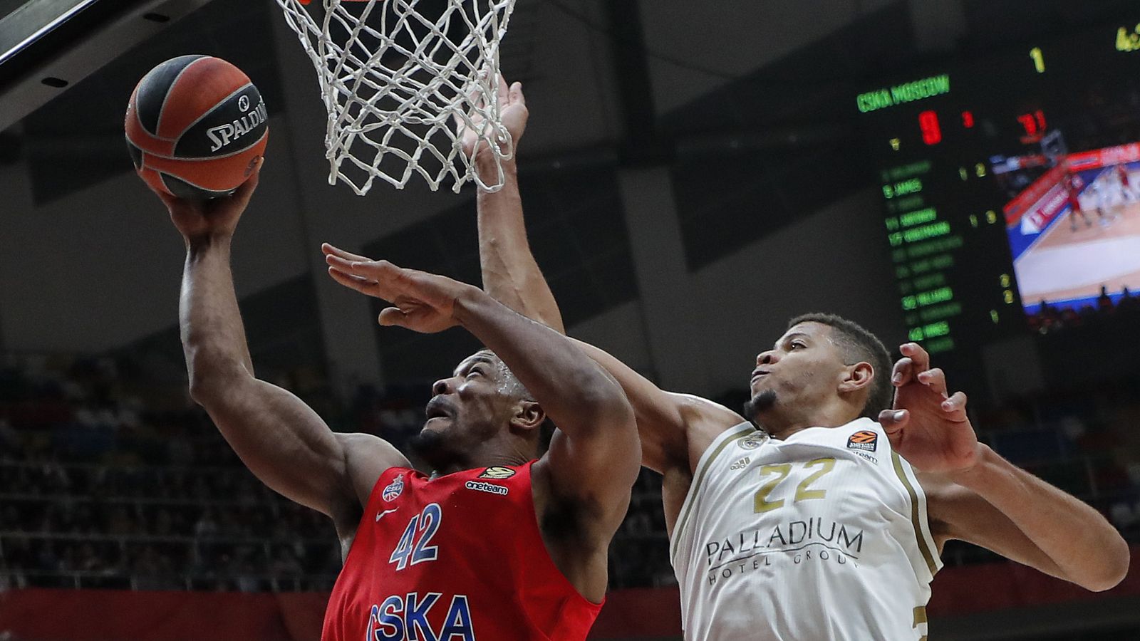 El CSKA corta la racha del Madrid y empaña la marca histórica de Reyes