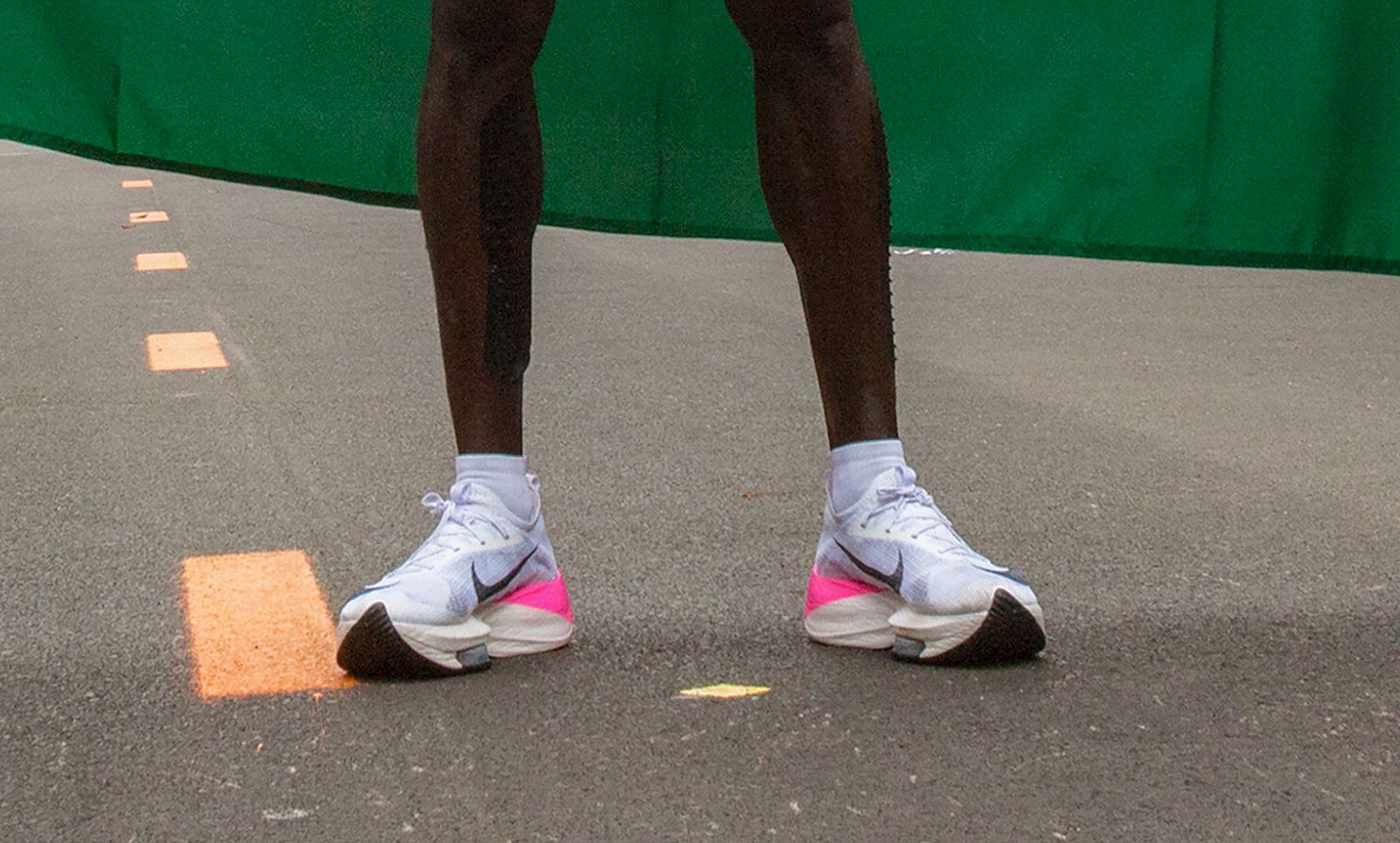 Las zapatillas de Kipchoge tras correr la maratón en menos de dos horas en Viena