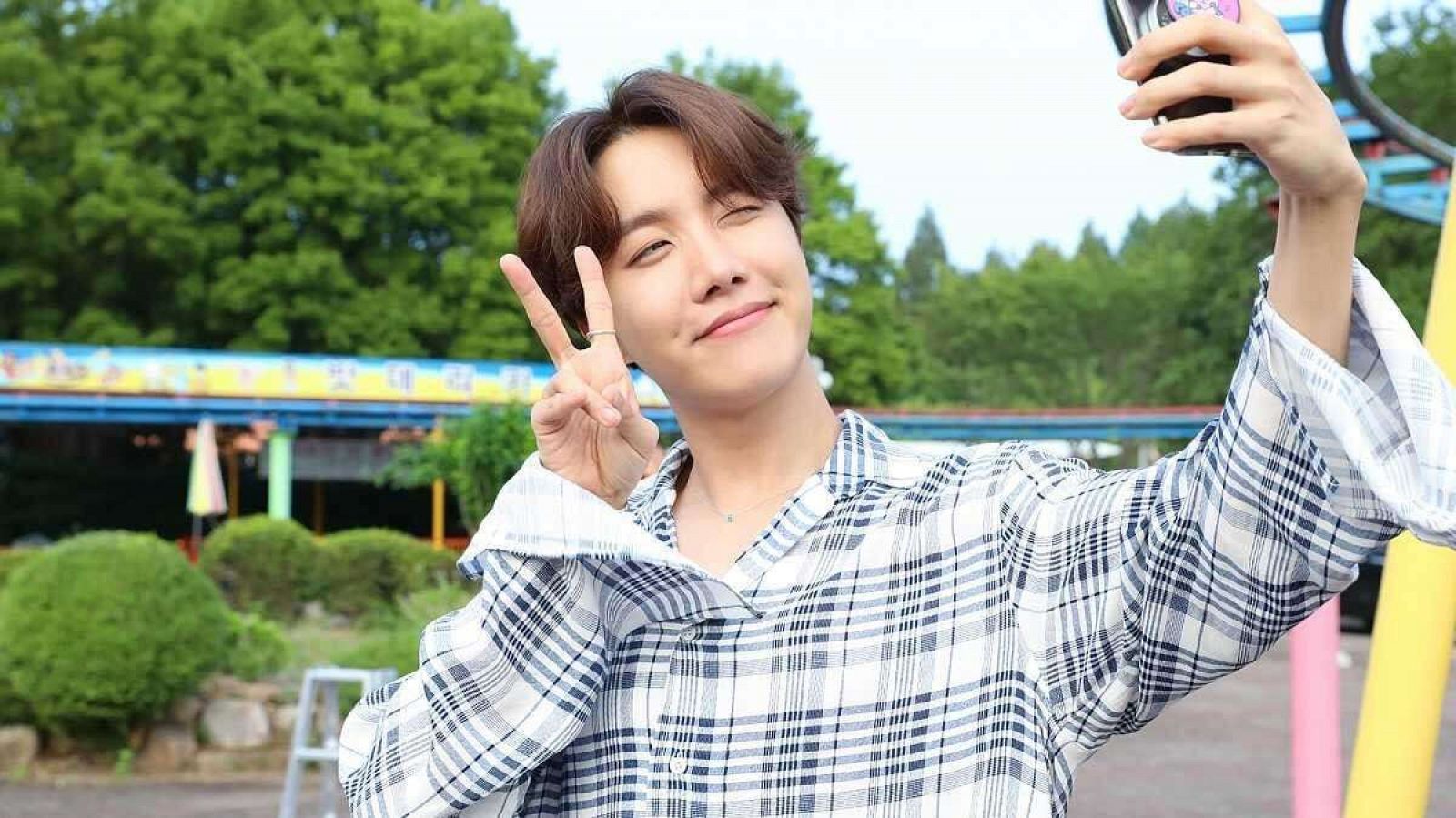 J-hope de BTS cumple 26 años - Playz l RTVE.es