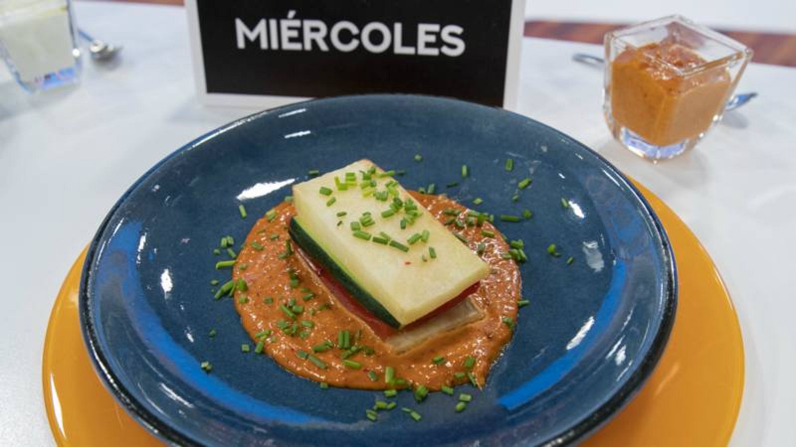 TIMBAL DE PATATA CON VERDURAS 