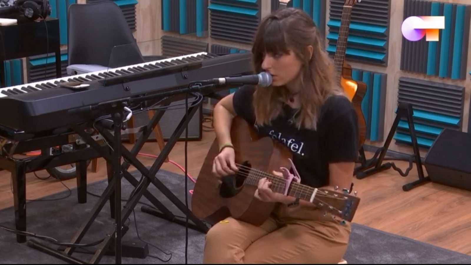 Maialen ha grabado esta tarde su canción "Oxitocina"