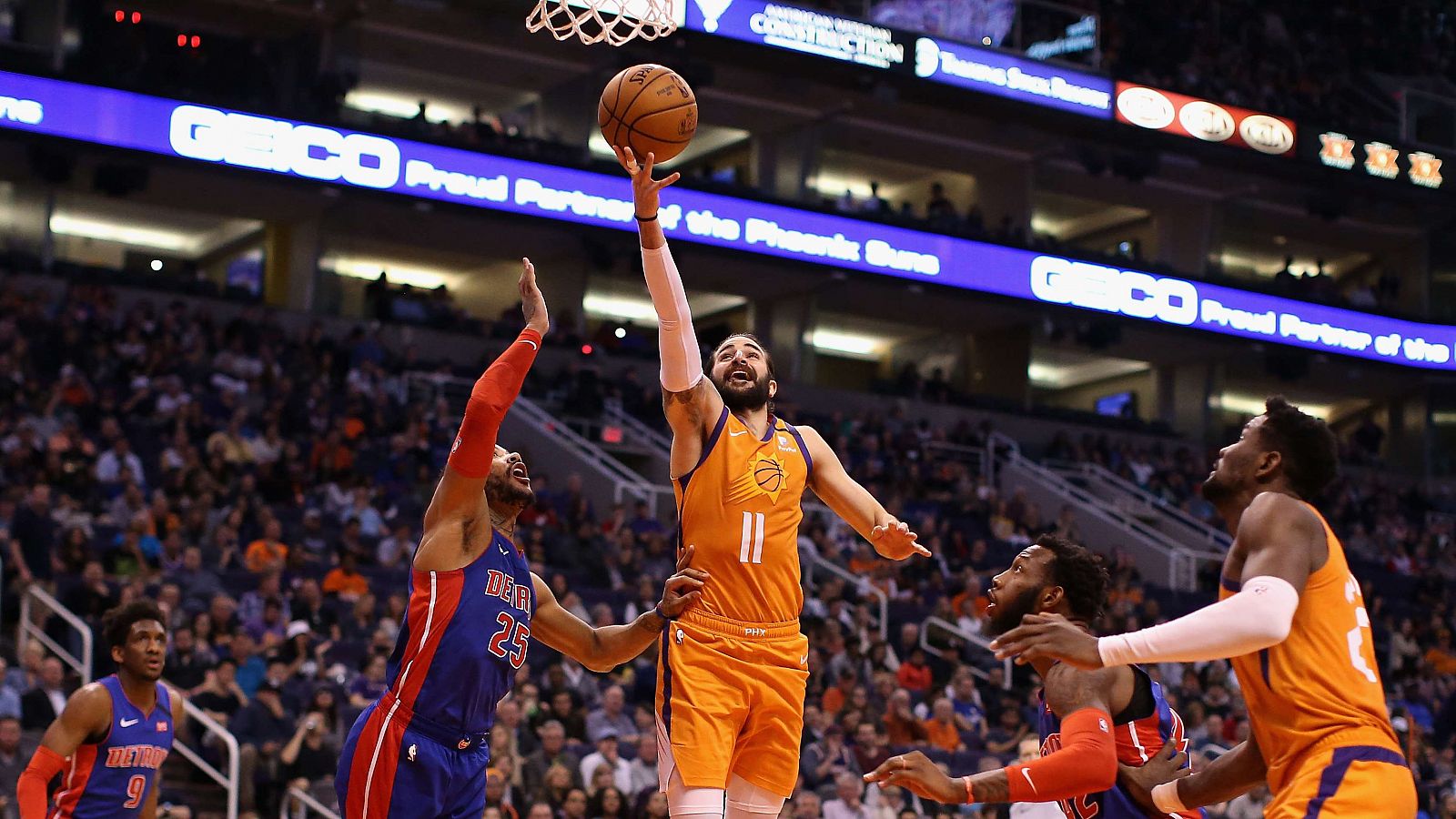 Ricky Rubio, jugador de los Phoenix Suns, durante el partido ante Pistons