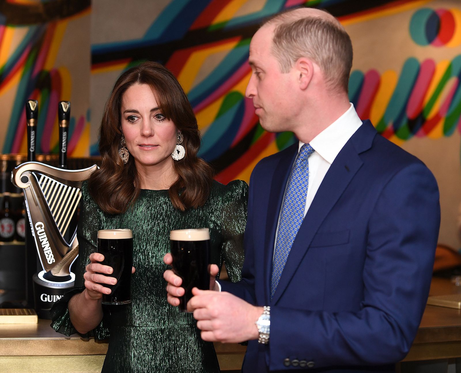 El príncipe Guillermo y Kate Middleton, duques de Cambrigde en la recepción en el Guinness Storehouse en Dublín, Irlanda