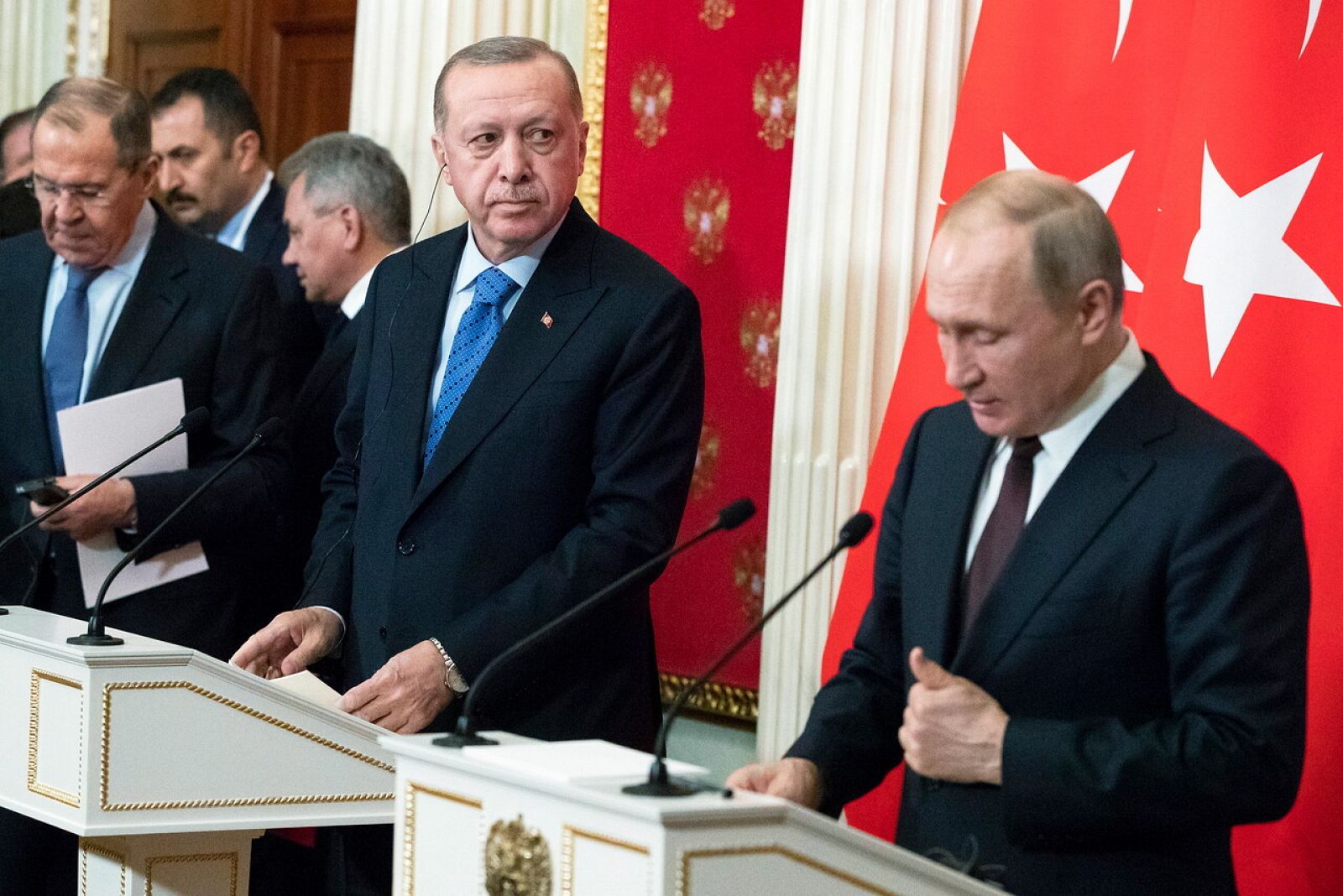  El presidente ruso Vladimir Putin y el presidente turco Recep Tayyip Erdogan durante una conferencia de prensa