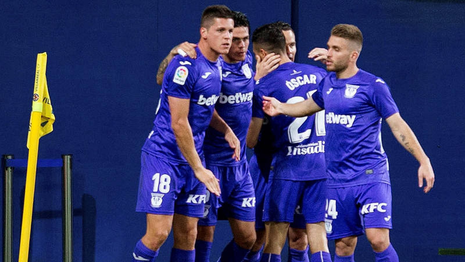 Los jugadores del Leganés celebran un gol de Óscar Rodríguez.