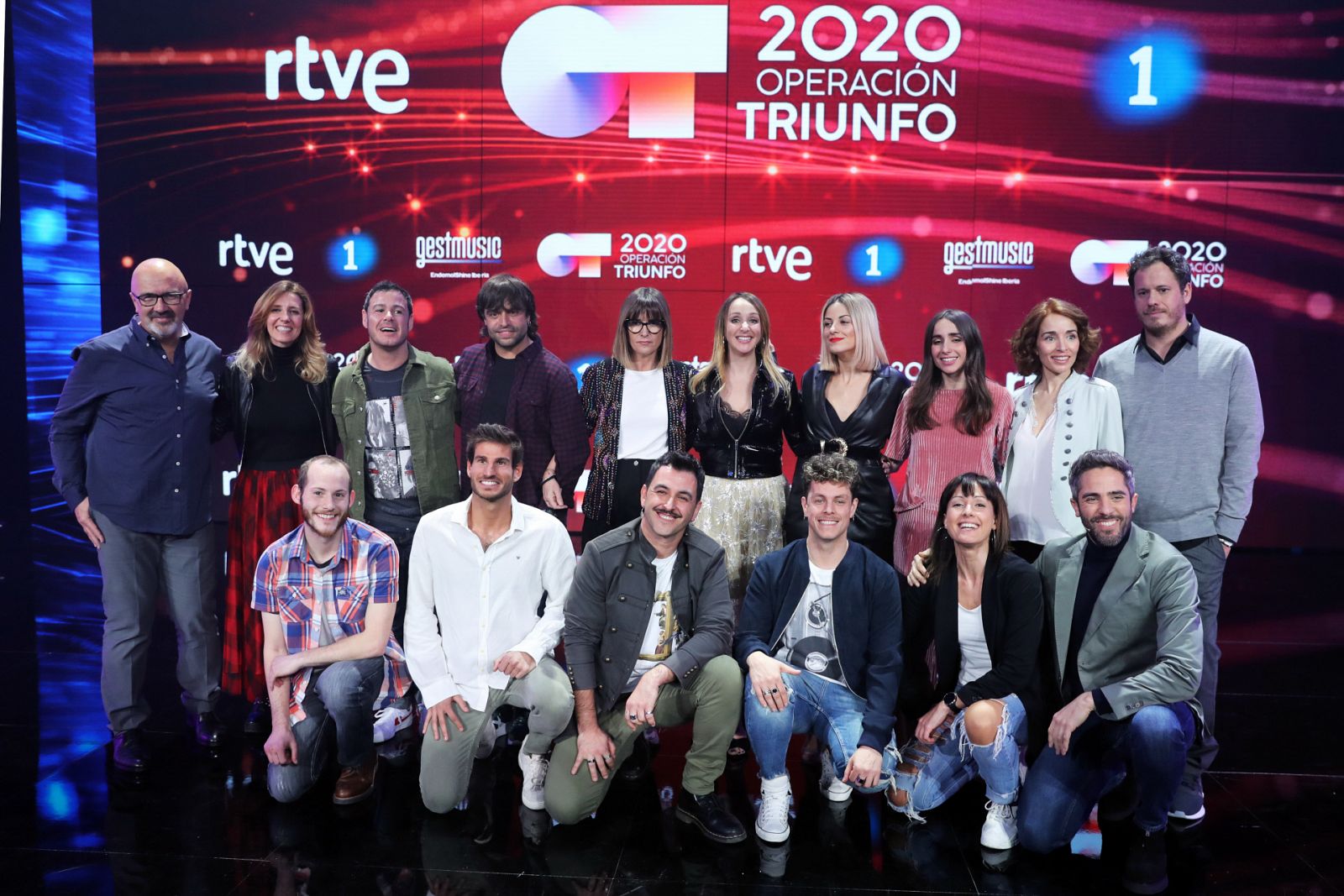 Los profesores y el presentador de OT 2020:  Roberto Leal, Manu Guix, Noemi Galera, Cesc Escola, Cristian y Mario, Natalia Calderon, Ivan Labanda, Eirian James, Mamen Marquez, Joan Carles Capdevila, Laura Andres, Vicky Gomez, Andrea Vilallonga