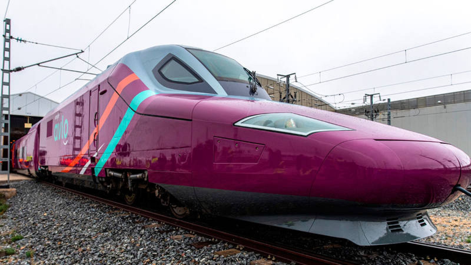 Un tren de Renfe de alta velocidad de bajo coste