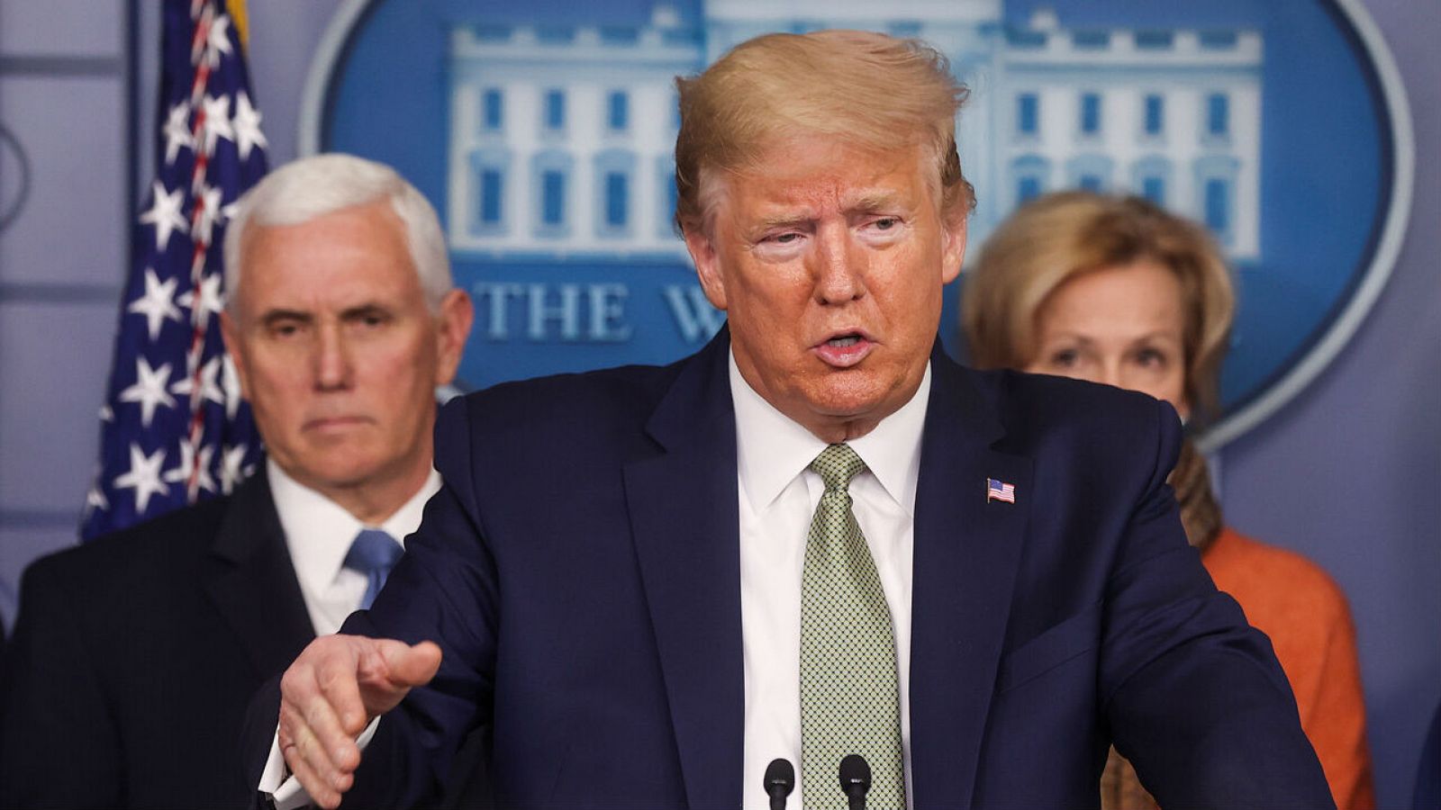 El presidente de Estados Unidos, Donald Trump, y el vicepresidente, Mike Pence, durante una comparecencia en la Casa Blanca.