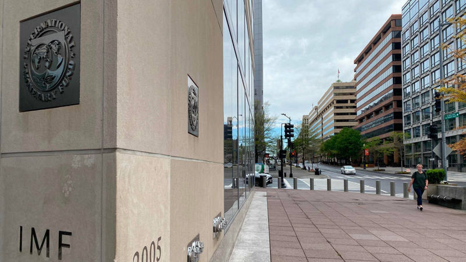 El FMI con sede en Washington ve riesgos para la estabilidad financiera