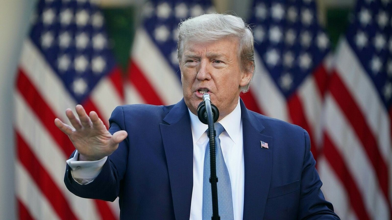 El presidente estadounidenses Donald Trump en rueda de prensa 