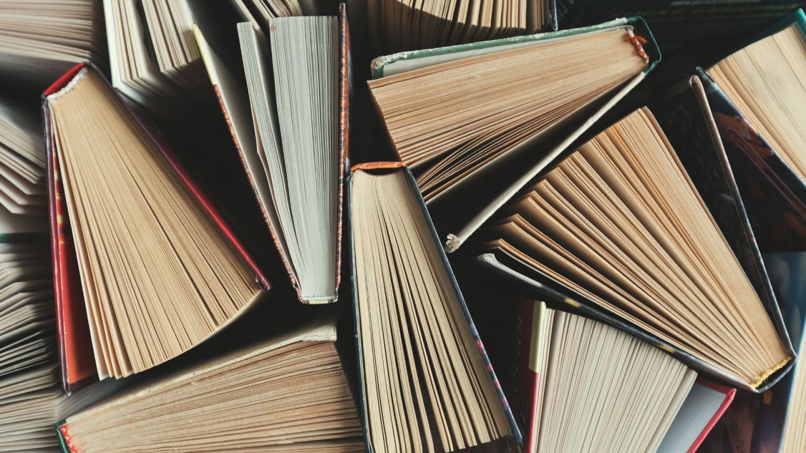 La creciente demanda del packaging compite en las industrias gráficas con la fabricación de los libros.