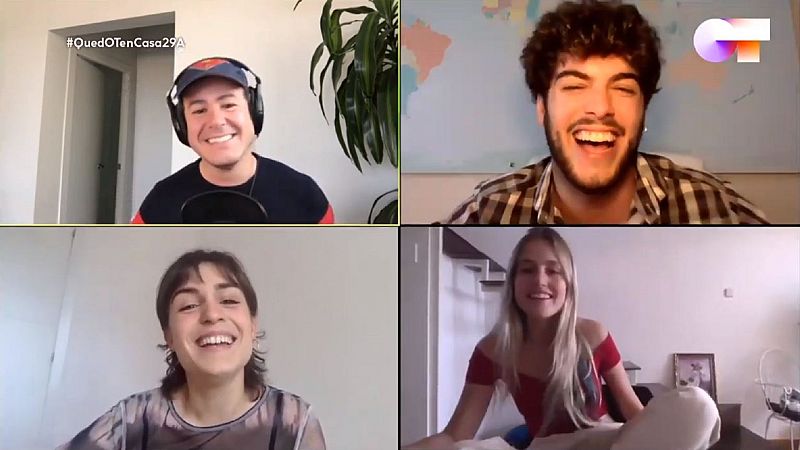 OT 2020 - Momento del sexto programa de "Confina2" con Natalia Lacunza y María Escarmiento de OT 2018