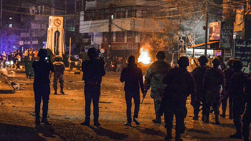Enfrentamientos entre manifestantes y miembros del Ejército en Trípoli, Líbano, el 29 de abril de 2020