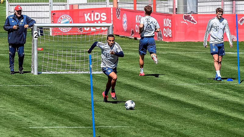 El Bayern entrena con vistas al regreso de la Bundesliga.