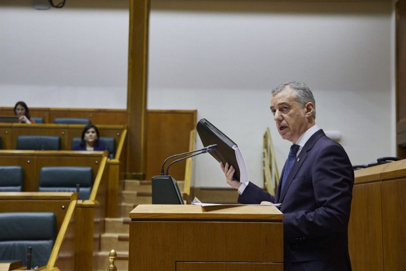 Fotografía cedida por el Parlamento Vasco de la intervención del lehendakari, Iñigo Urkullu, durante la reunión de la Diputación Permanente del Parlamento Vasco