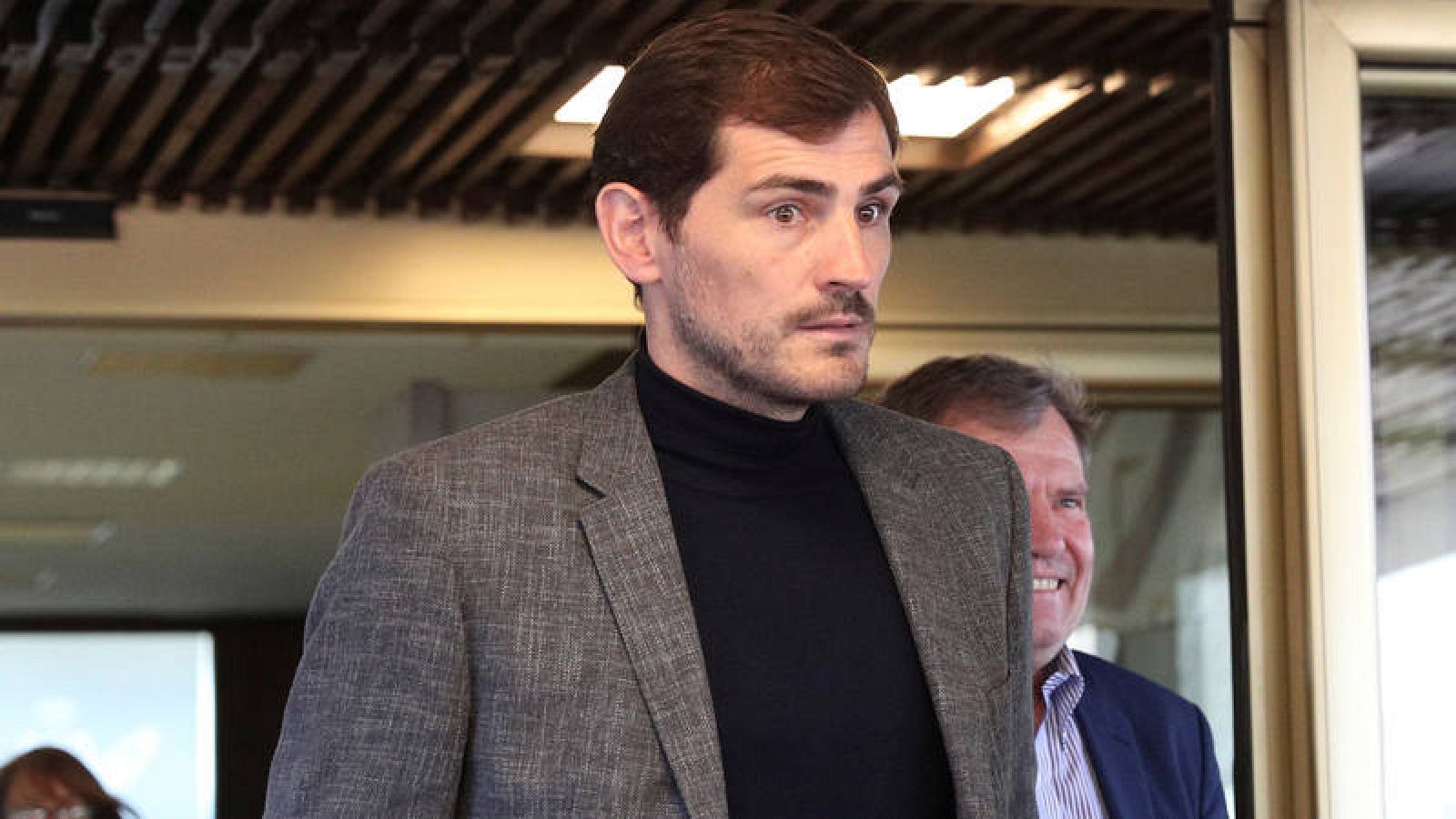 El exportero del Madrid y la selección española Iker Casillas, candidato a presidir la RFEF.