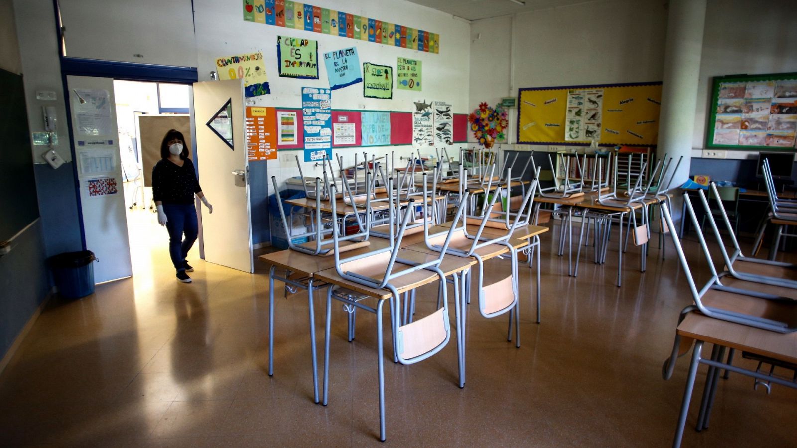 Vista de un aula vacía de la Escola l'Estel de Barcelona