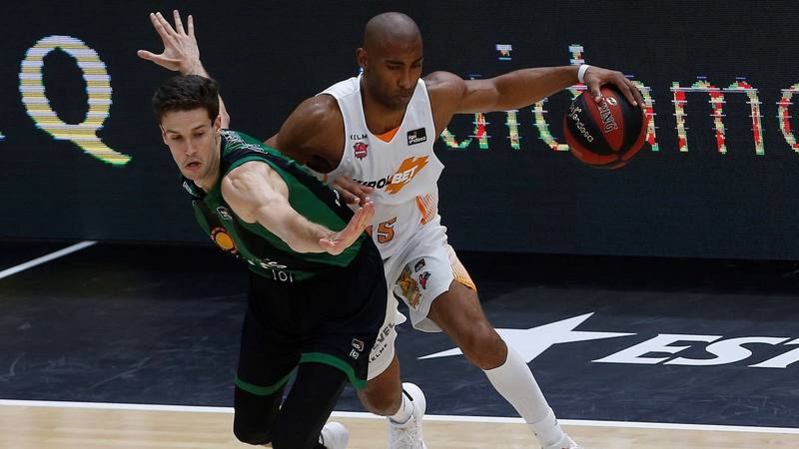 La lesión de Granger ha sido el gran contratiempo para Baskonia en su intrascendente partido contra el Joventut.