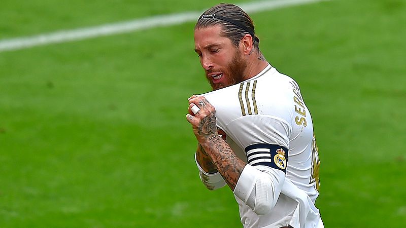 Sergio Ramos celebra el gol en San Mamés que da la victoria a su equipo.