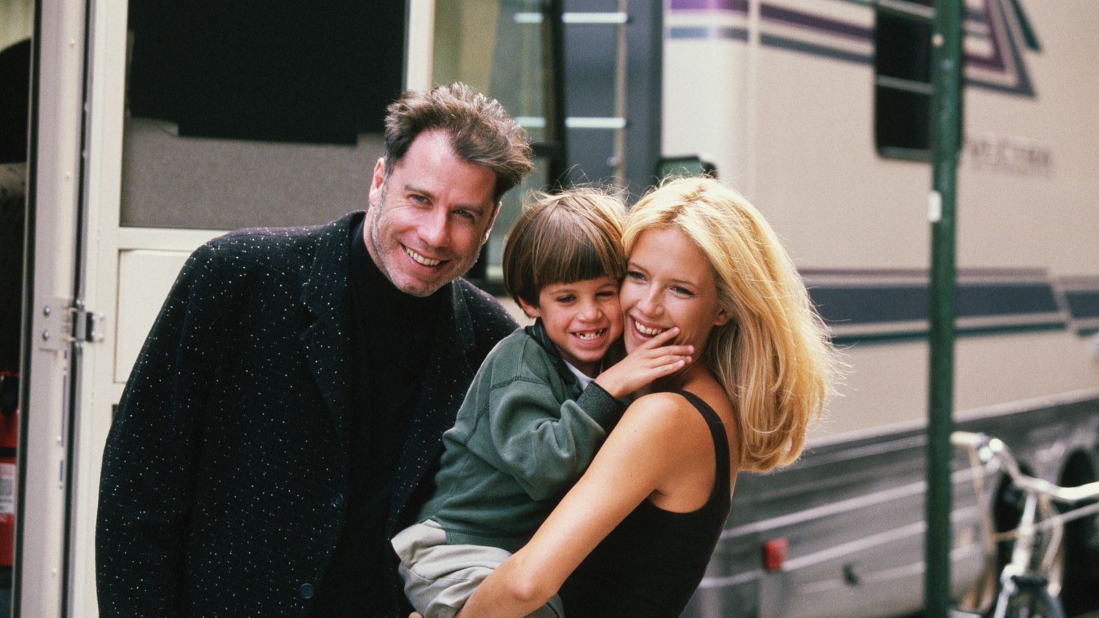 John Travolta junto a su hijo, Jett, y su mujer, Kelly Preston, arrebatados por la enfermedad