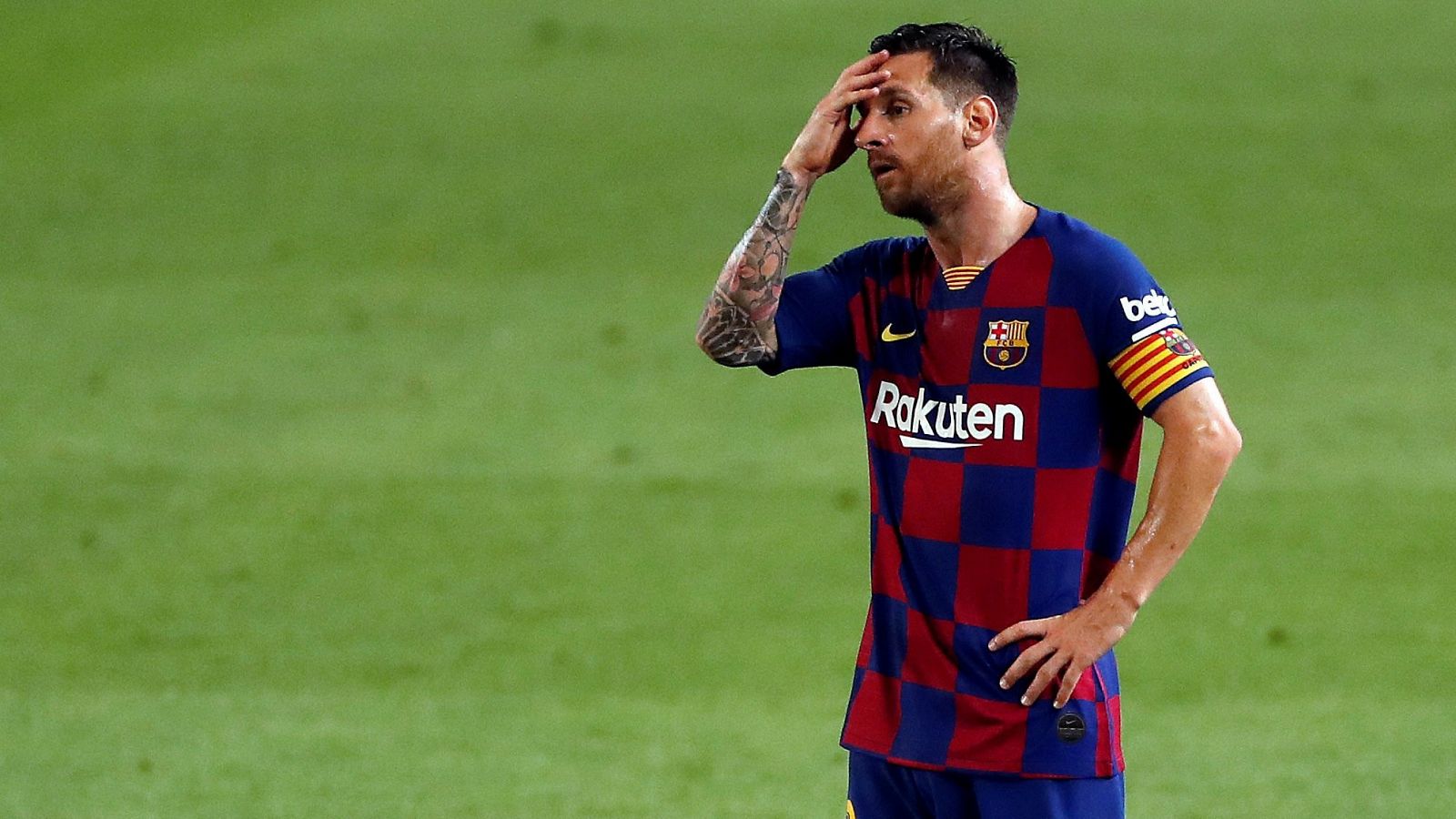  Leo Messi durante el partido frente a Osasuna en el Camp Nou.