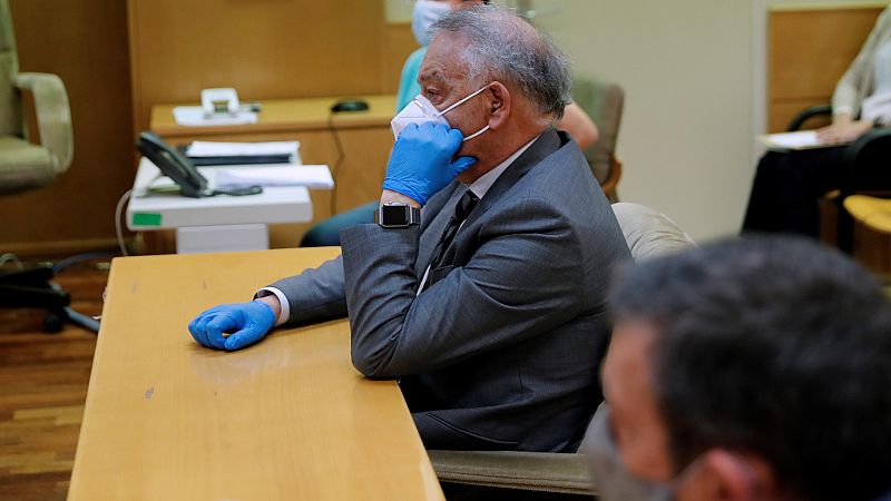 El exdirector adjunto operativo (DAO) de la Policía Nacional Eugenio Pino (i) y el inspector jefe Bonifacio Díez Sevillano