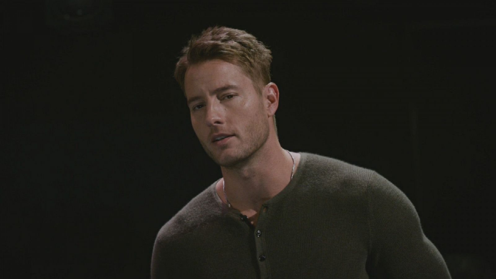 Justin Hartley es Kevin Pearson en 'This is us'