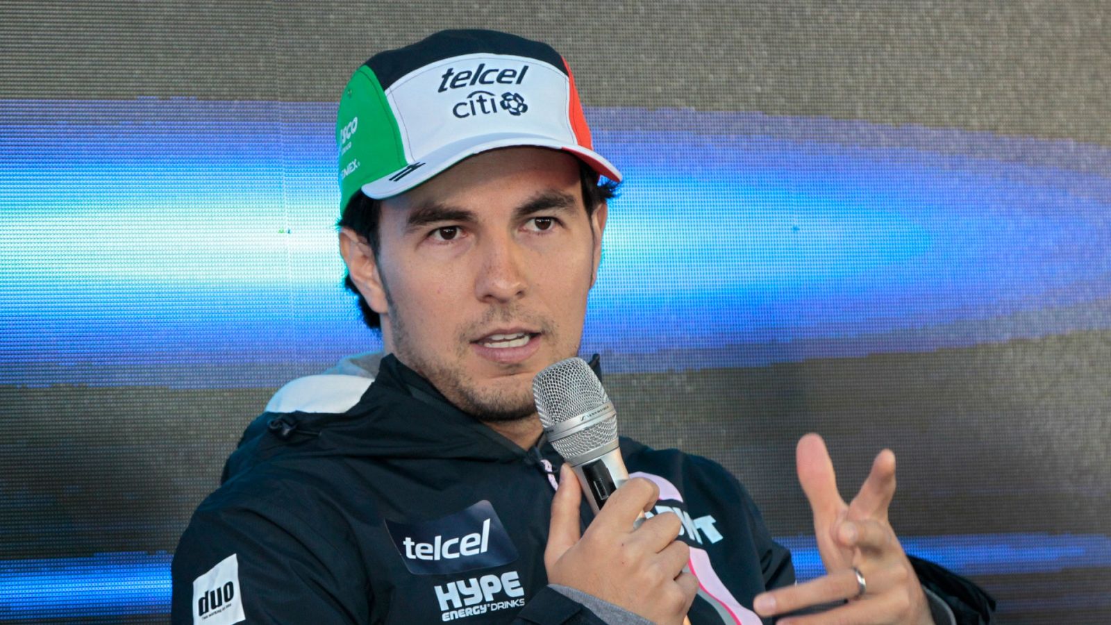 El piloto de F1 Sergio Pérez da positivo por coronavirus