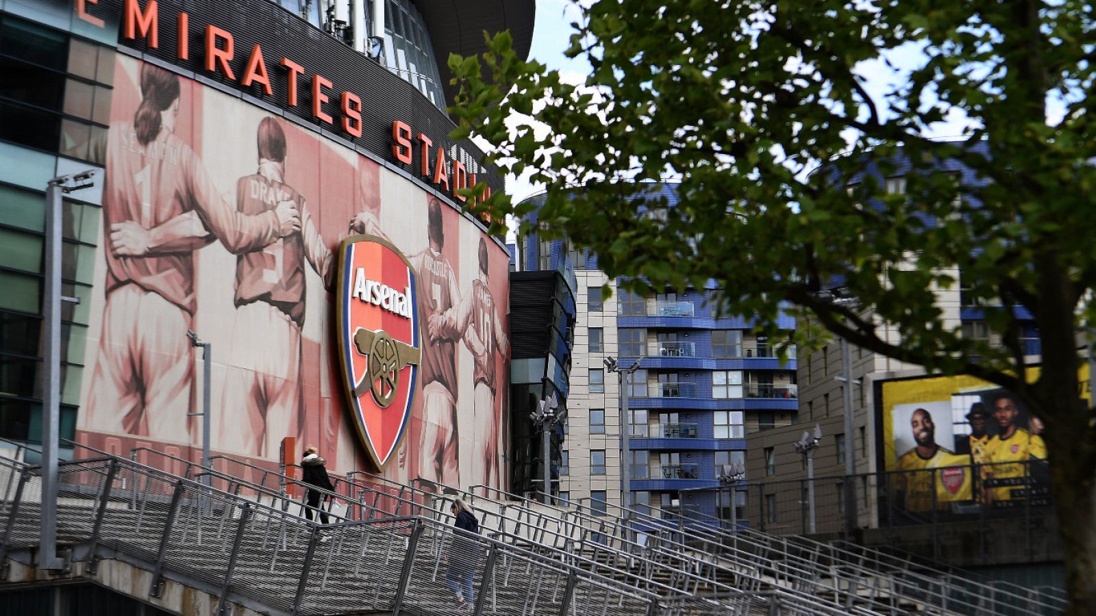 Vista del exterior del Emirates Stadium